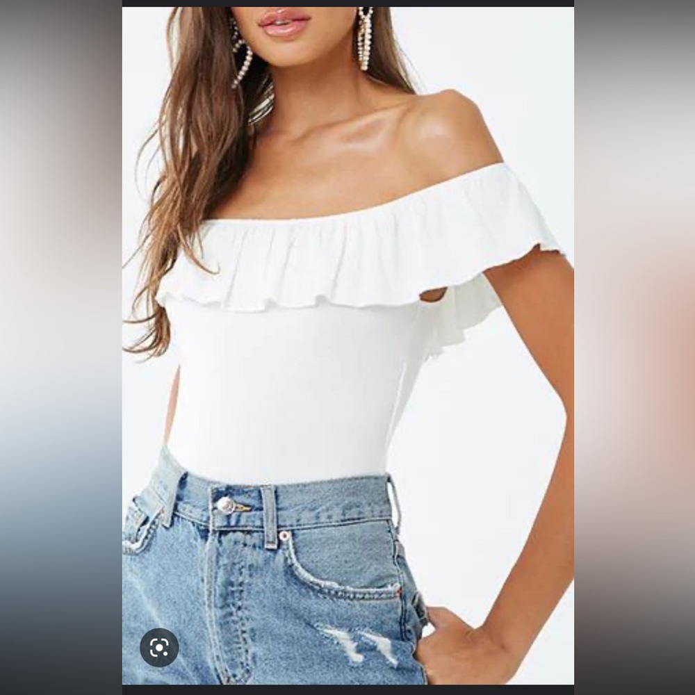 2/$24 Forever 21 Off the Shoulder Ivory Bodysuit Size S